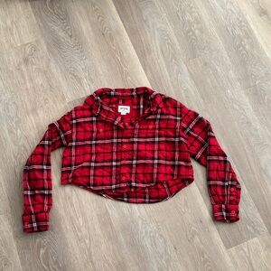 American Eagle Outfitters Red Plaid Cropped Button-Up Shirt